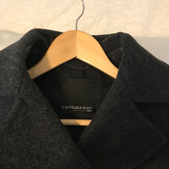 Aritzia dark grey wool and cashmere coat - Picture 2 of 4